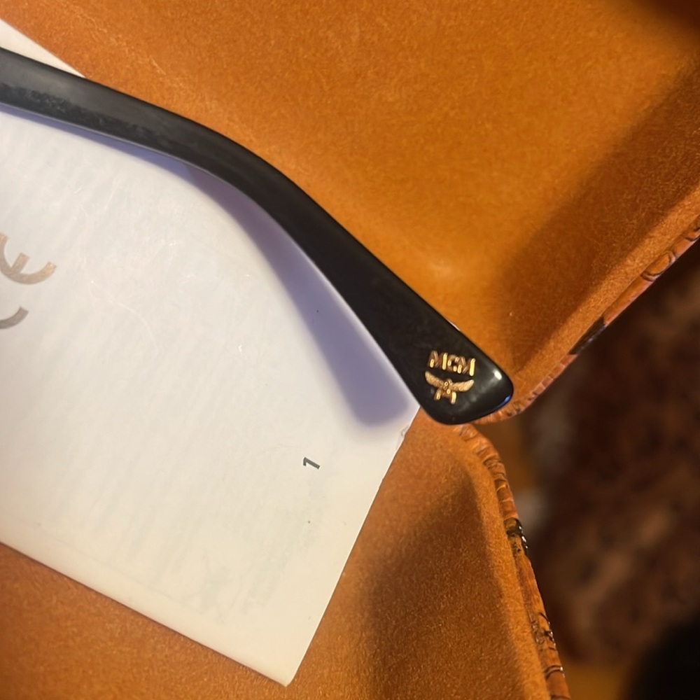 Blue | MCM | Holographic 3D Visetos Round Sunglasses - Picture 5 of 5